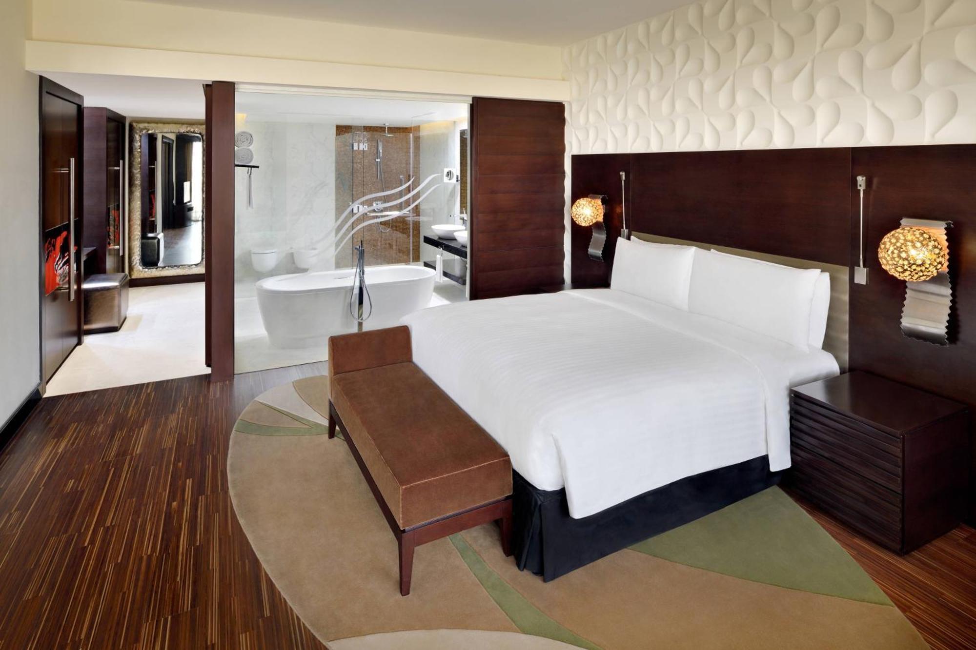 Marriott Hotel Al Forsan, Abu Dhabi Exterior foto A bedroom at the hotel